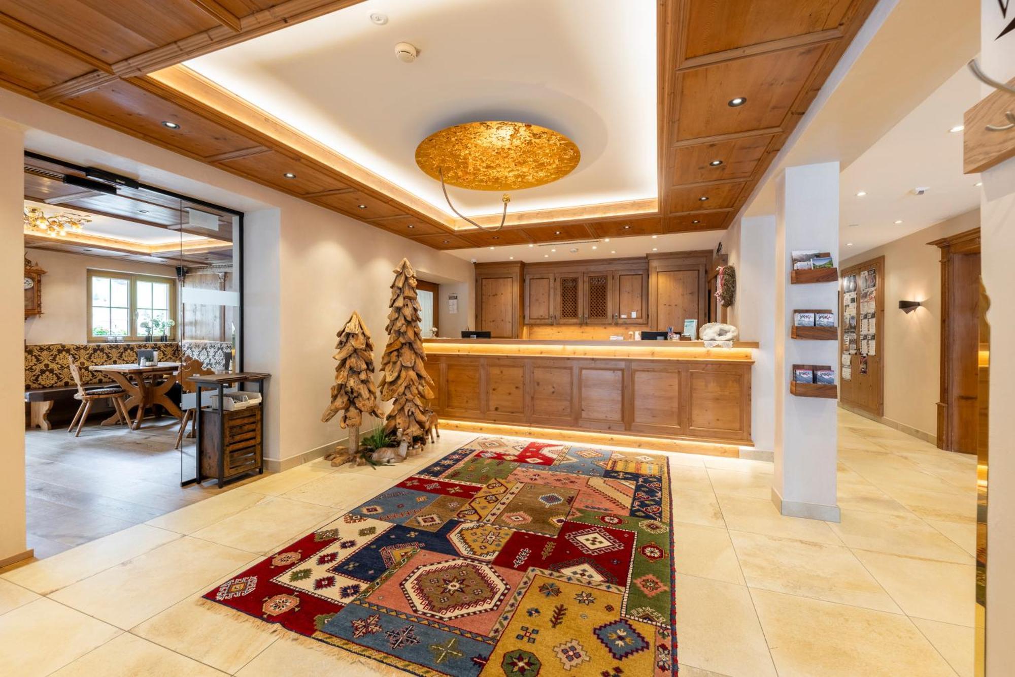 Hotel Jaegerhof Ишгль Экстерьер фото