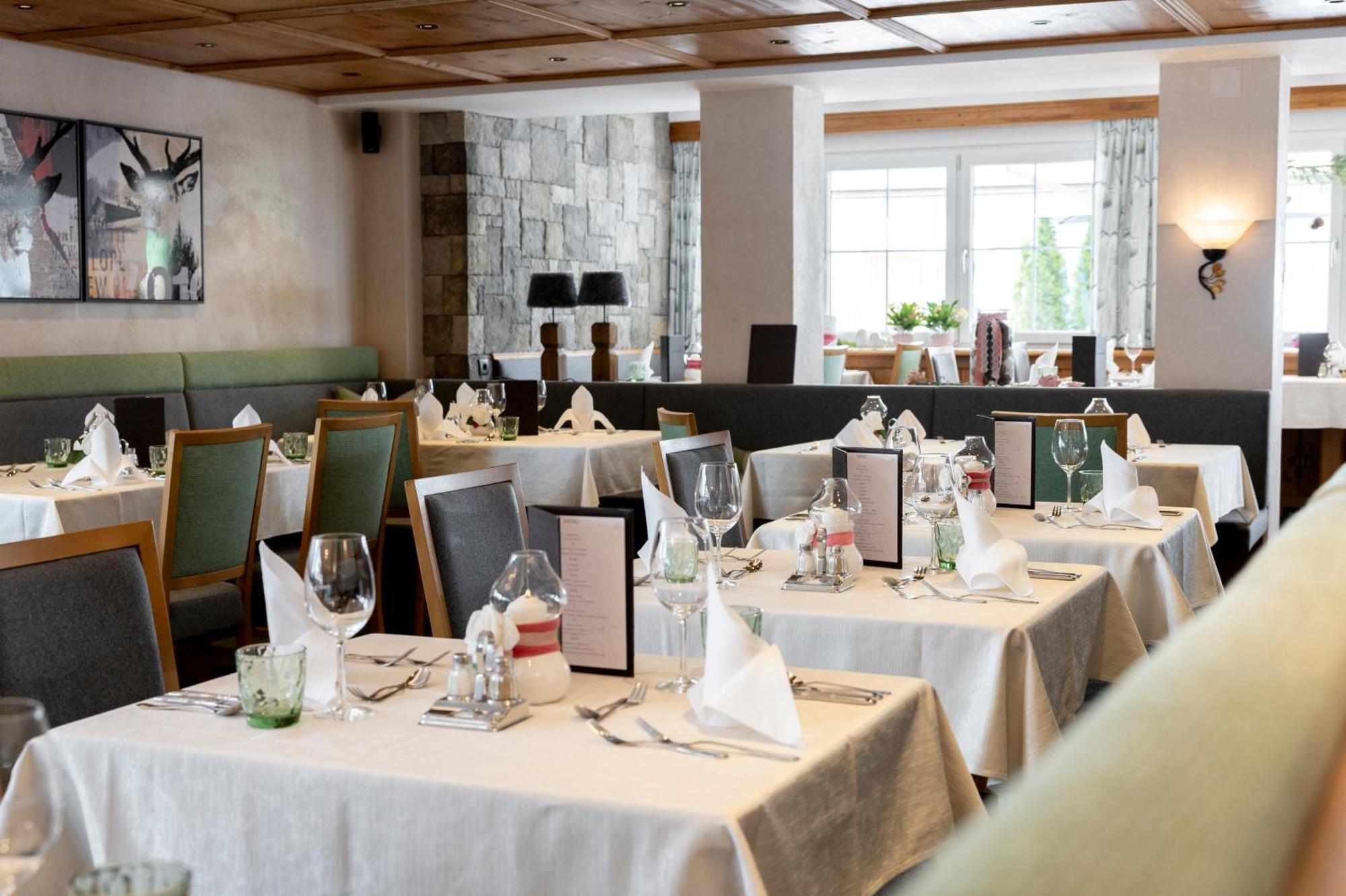 Hotel Jaegerhof Ишгль Экстерьер фото