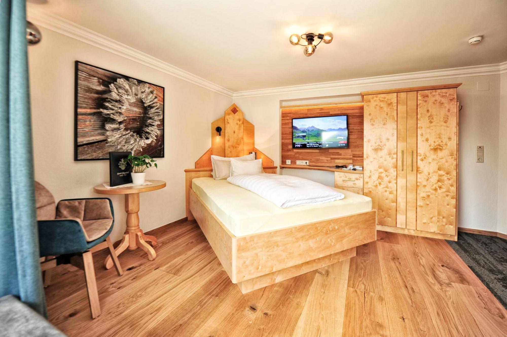 Hotel Jaegerhof Ишгль Экстерьер фото