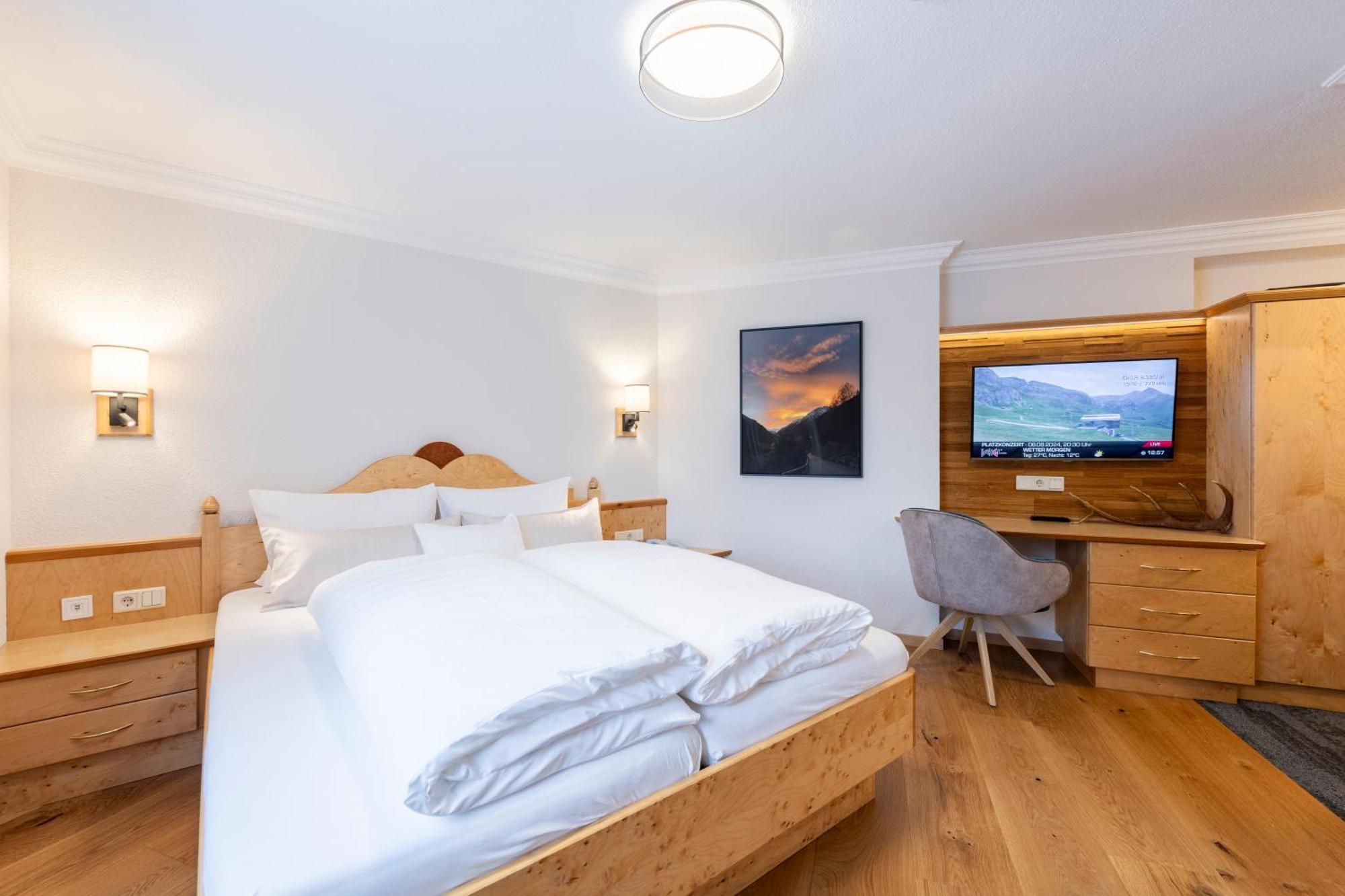Hotel Jaegerhof Ишгль Экстерьер фото