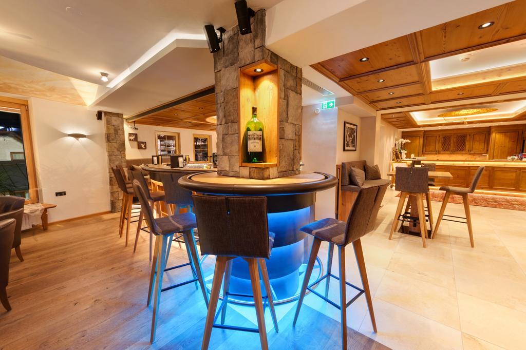 Hotel Jaegerhof Ишгль Экстерьер фото
